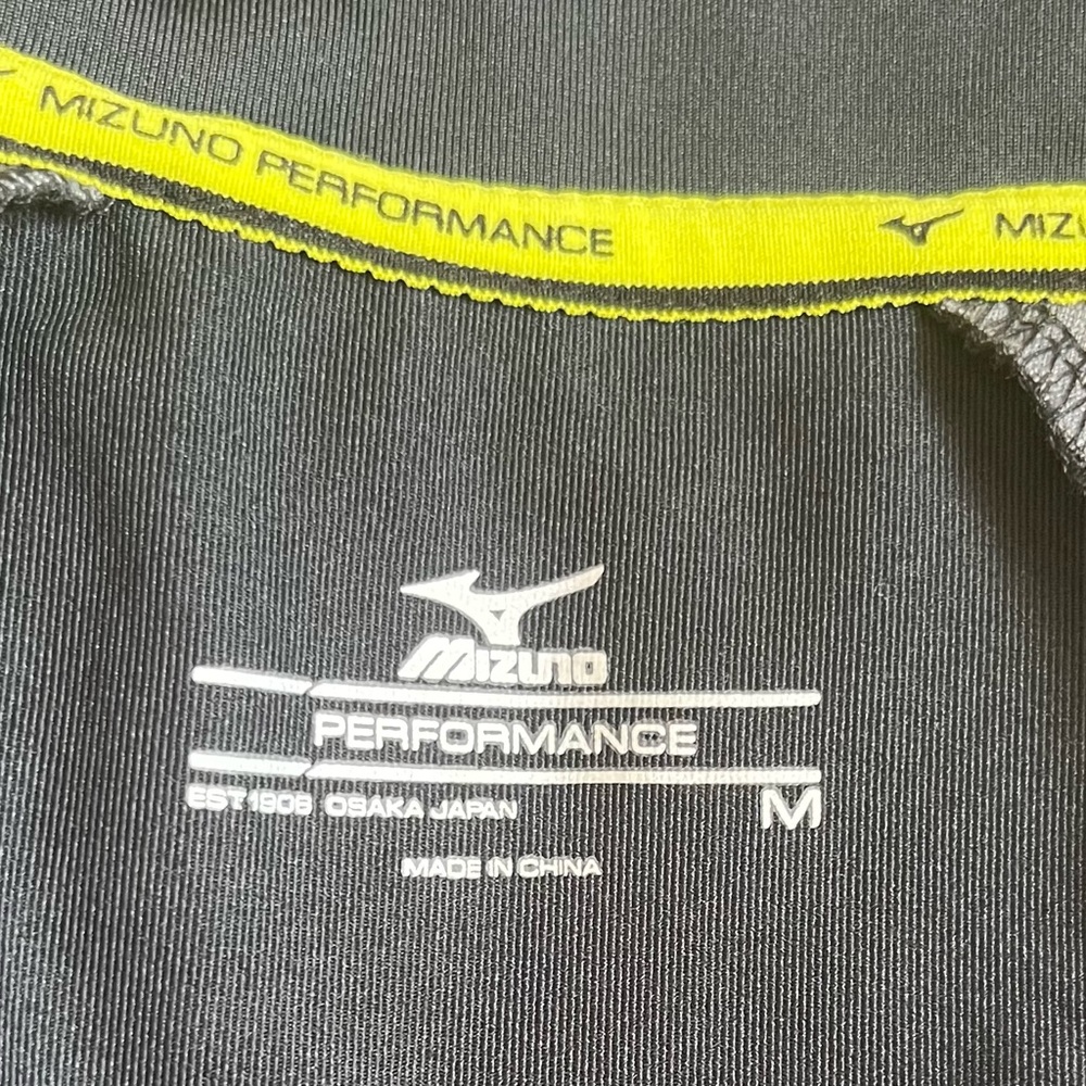 NWT Women’s Mizuno Elite 9 Focus Full Zip Volleyball Jacket Medium - Picture 4 of 9